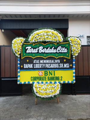 Papan Bunga Duka di Panggul